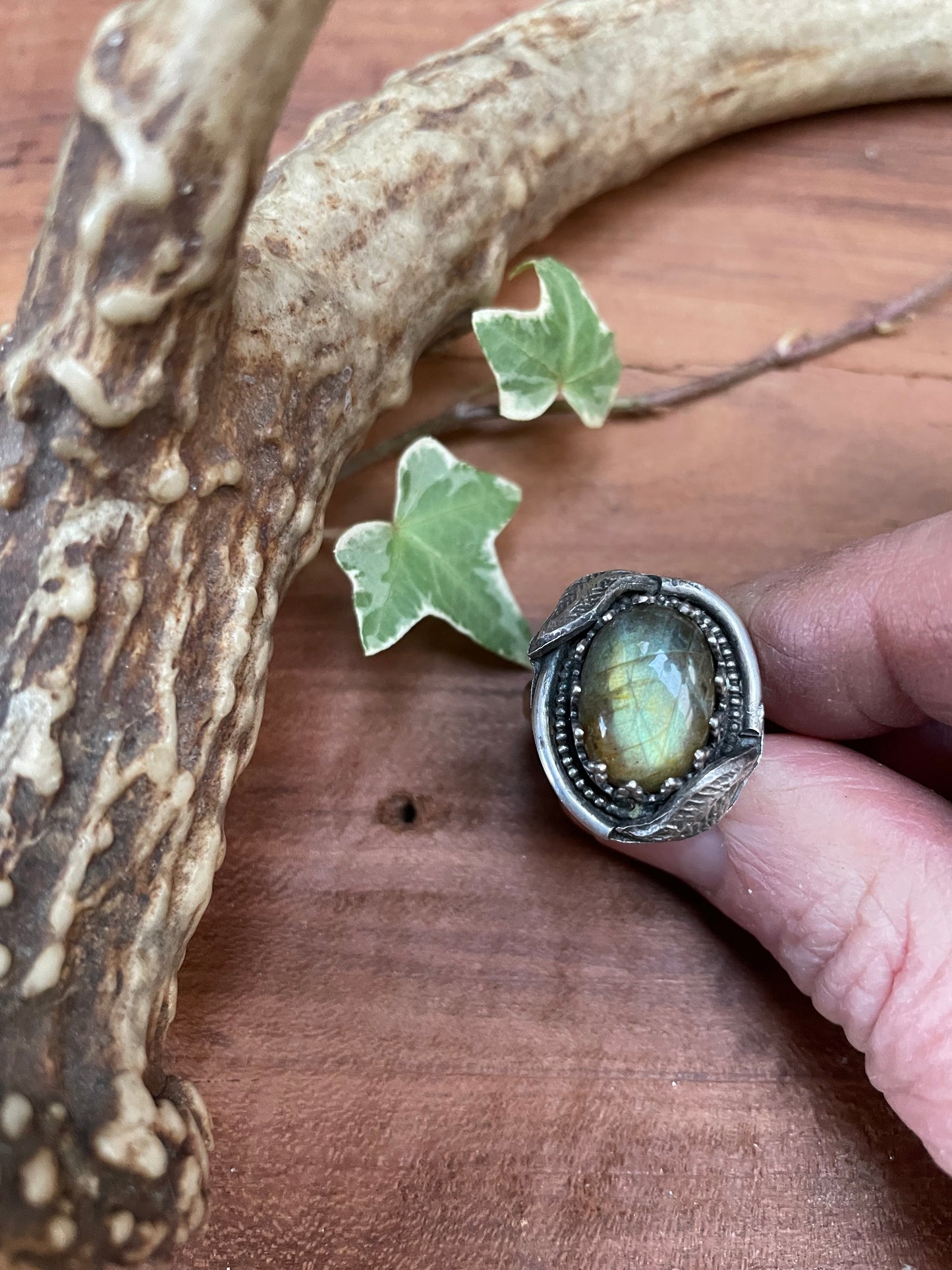 Size 7 Green Labradorite Leaf Ring