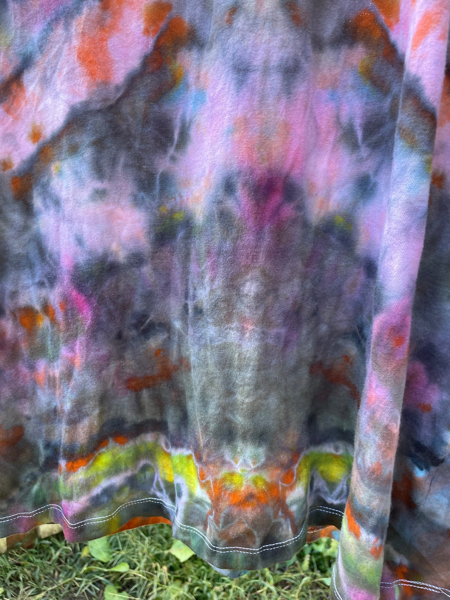 Size M Long Sleeve Tie Dye
