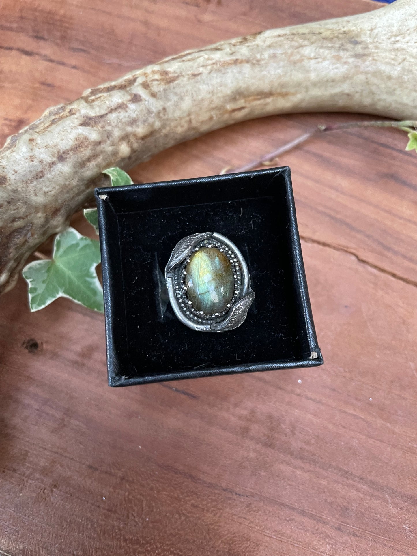 Size 7 Green Labradorite Leaf Ring