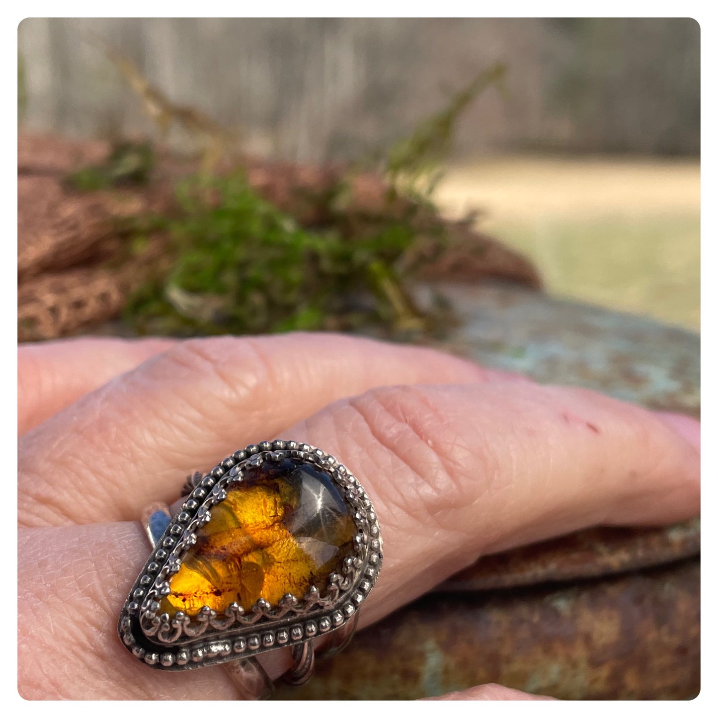 Chiapas Amber Triple Band Ring