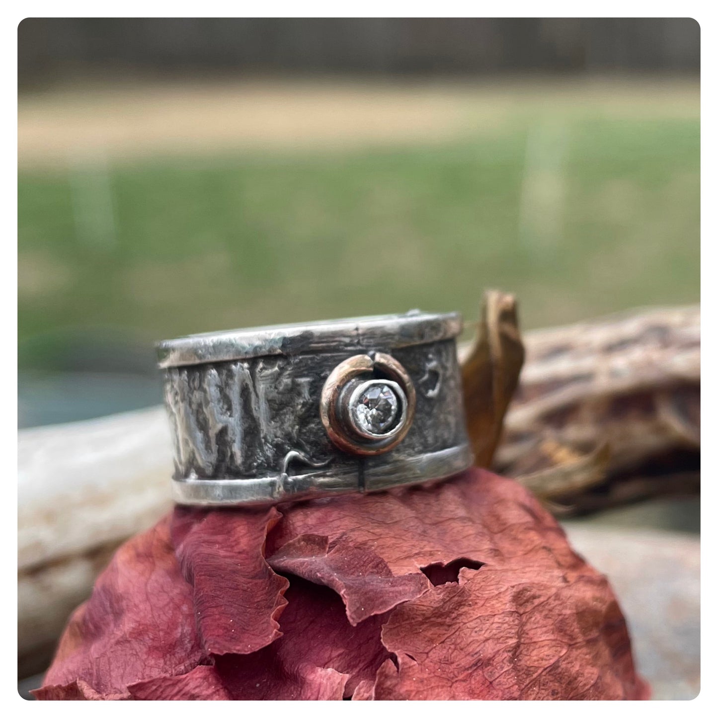 Textured Two Tone Diamond Ring
