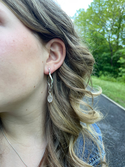Rose quartz and sterling wavy hoop earrings